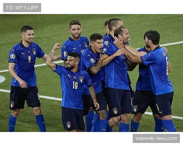 意大利队欧洲杯阵容焕然一新,年轻新星闪耀值得期待 意大利队欧洲杯阵容焕然一新,年轻新星闪耀值得期待