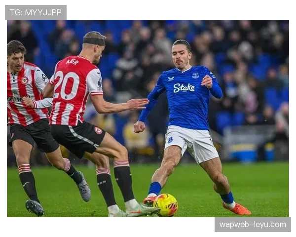 英超主帅深度剖析战术调整，球队状态强势回暖开启赛季新篇章