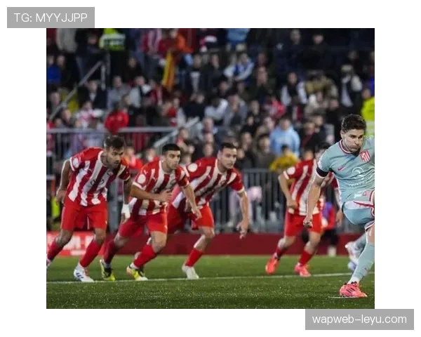 阿尔瓦雷斯半决赛梅开二度的战术作用与荣誉意义分析 阿尔瓦雷斯半决赛梅开二度的战术作用与荣誉意义分析