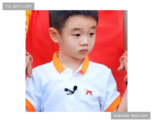 杨威这反差我服了，赛场钢铁人，家里却活成了低调豪宅主